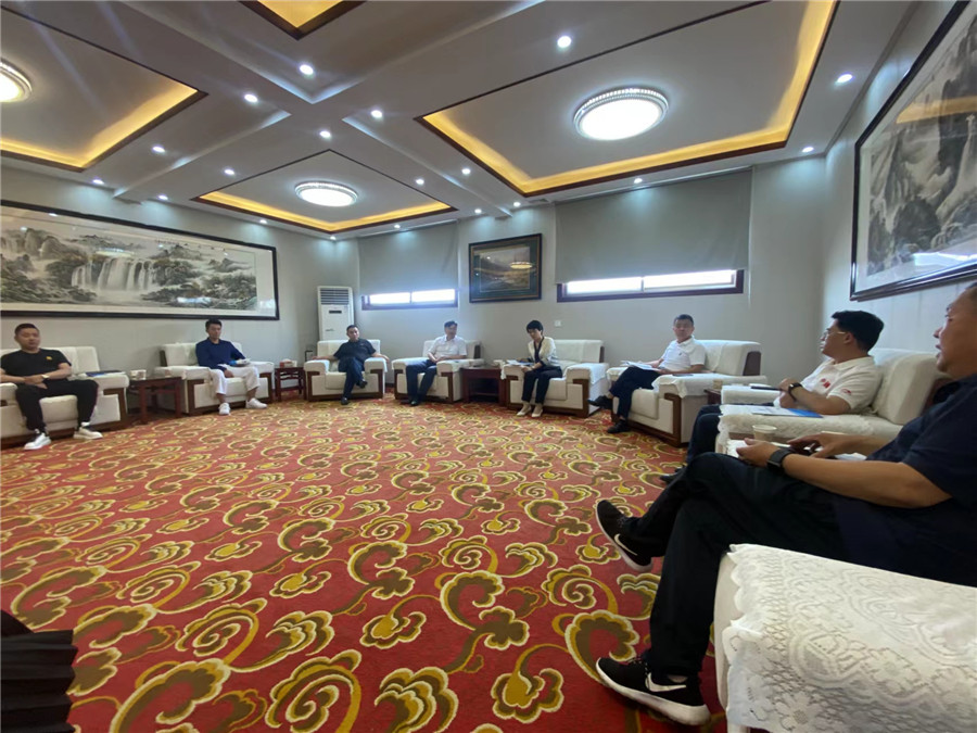 6月26日，省衛(wèi)健委一行7人在高新區(qū)領導陪同下來我司考察工作，并給出充分肯定。